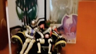 [ผลิตโดย BYK] การมี Kamen Rider SHF และรูปปั้นกระดูกจริงเรียงกันอยู่บนบันไดบ้านของคุณเป็นอย่างไร?