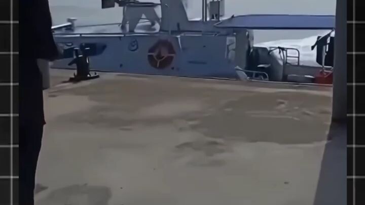 kapal parkir dengan gaya