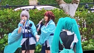 Saya dengar Miku akan muncul setiap kali kamu menyanyikan "Senbonzakura"?