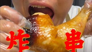 What's it like to have a roommate who loves to eat?