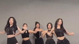 tak tersentuh _ITZY