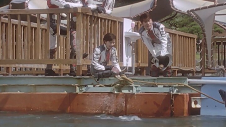 “มหาสมุทรเป็นของเราทุกคน เราไม่สามารถปล่อยให้มันสกปรกได้”