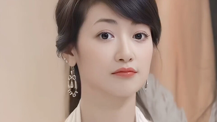 คุณเชื่อไหม แค่เพราะหน้าตาสวยสะกดใจ ในซีรีส์ยุคปัจจุบันก็ได้เล่นแต่บทนางรอง