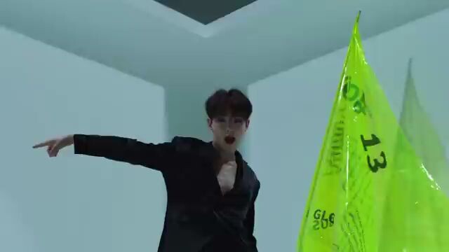 HIT MV (SEVENTEEN)