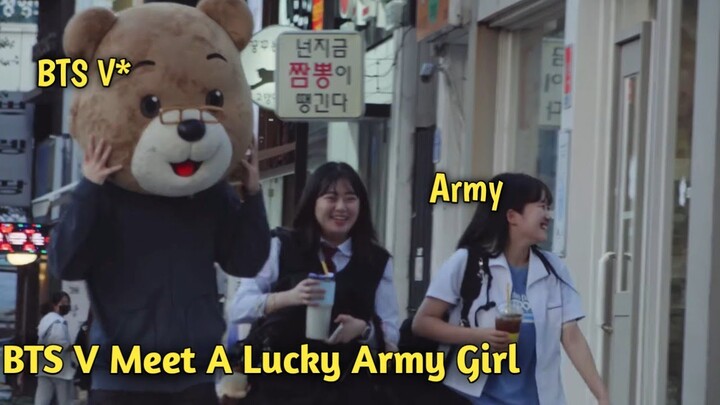Taehyung meet A Lucky Army Girl 😍 , V's 20 second Live @gangneung