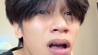 Có chuyện gì thế? Đây có phải là thứ mà một người nên gửi không?