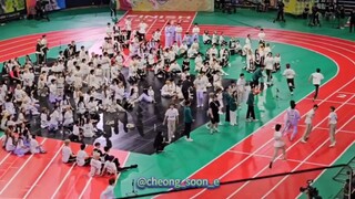 &فريق+NCT يتمنى+TWS+EVNNE نهائي التتابع للرجال! رائع جدًا!