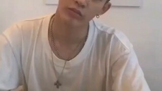 有嗨就会有瞎嗨，素人时期的为为子也是双商高且会照顾别人情绪的人。