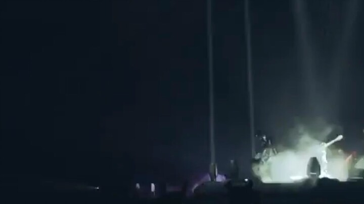 ( 4 ) | BABYMETAL | Shine | BABYMETAL ARISES – BEYOND THE MOON – LEGEND M