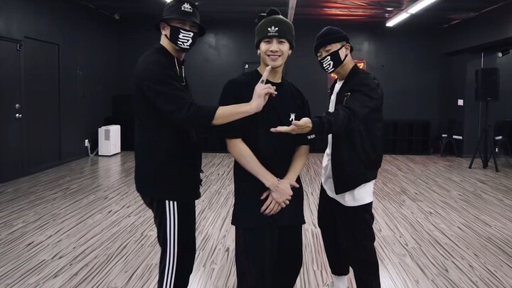 [Jackson Wang] TITANIC (Ruang Latihan) oleh The Kinjaz
