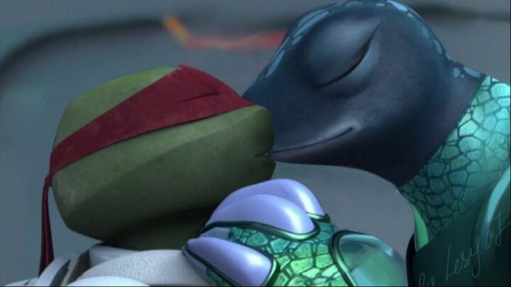 TMNT 2012 - Raphael & Mona lisa kiss