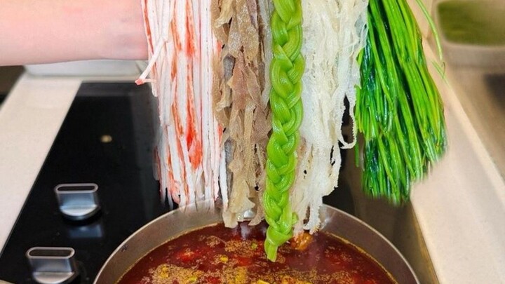 มื้อเย็นวันพฤหัสของมนุษย์เงินเดือนหน้าตาแบบนี้!!