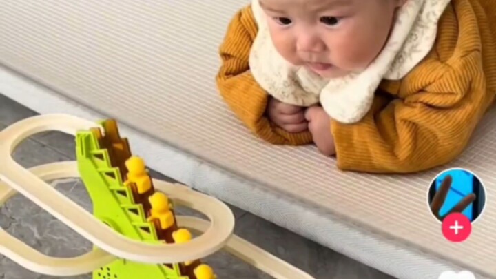 Mainan kecil asal Tiongkok meraih hampir 800 ribu like di TikTok, warga asing mengaku bisa menontonn