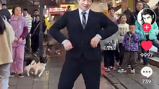 tiktok上赖某德被黑，评论区台du绿蛙炸锅了