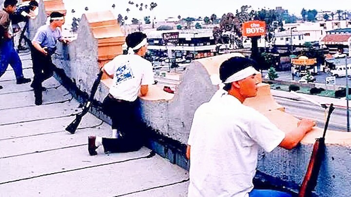 Koreans on the roof, textbook self-rescue...