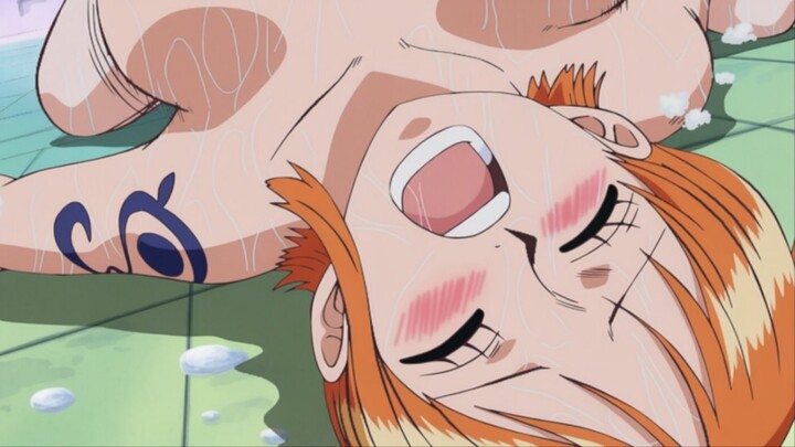 Nami di s0dok Luffy sambil mandi