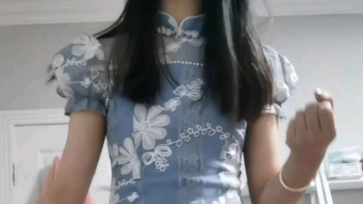 เก็บเสื้อผ้าเก่าไว้