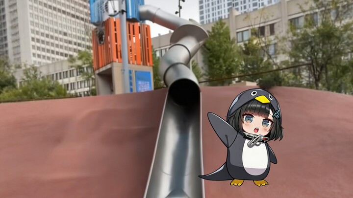 เพนกวินน้อยโดนสไลเดอร์ตี