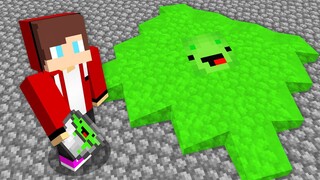 How Mikey TURNED into Water in Minecraft ? LIQUID MIKEY ! (Maizen Mazien Mizen)