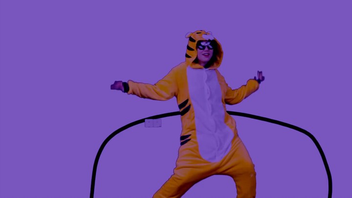 Real Swing Tiger ⚡️⚡️Hai hổ thích nhảy điện tử ⚡️⚡️ "Ghost!"