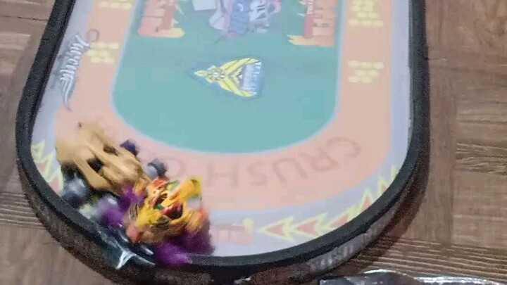 Crush Gear .. Gaiki vs Galopwolf