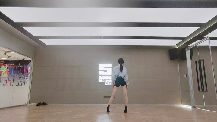 Heels legs are longer than life