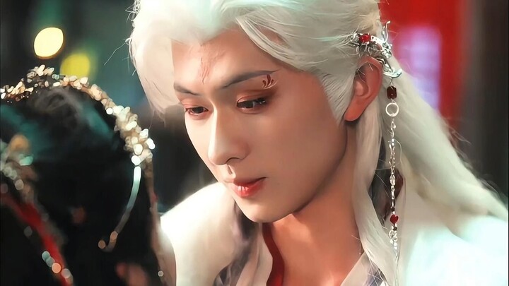 ไม่มีใครปฏิเสธเฉินเทียนเซียงผมขาวได้! ความเย้ายวนใจของชายผมขาวในชุดแดงนี่มันสุดยอดจริงๆ!!!