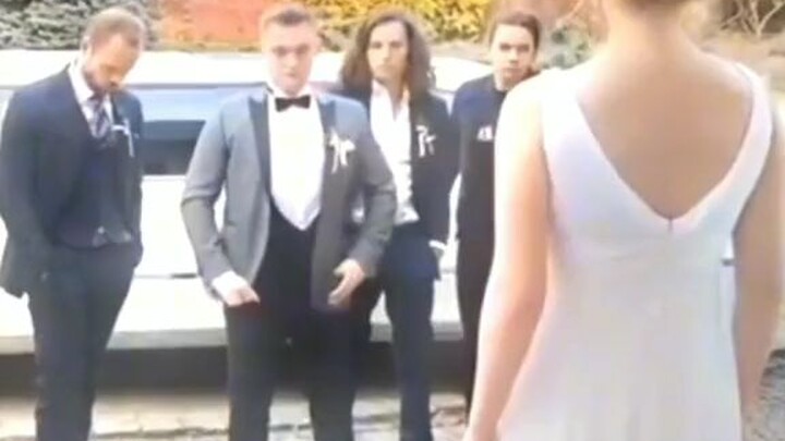 he prank her wife 😂