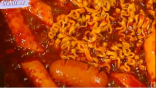 Tokbokki, mì, xúc xích phần 1 #mukbang