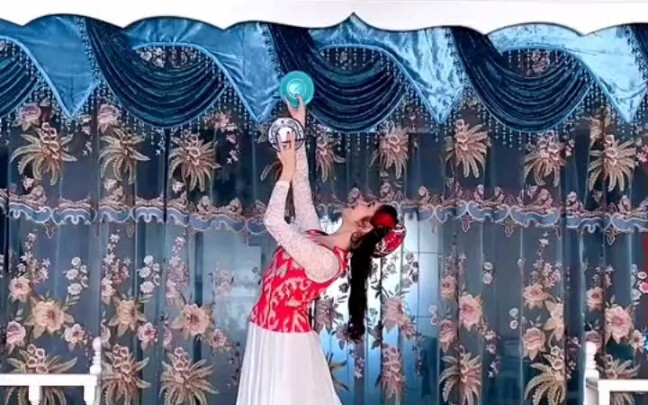 古丽米娜-维吾尔族民间舞《盘子舞》（20200213）