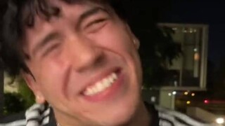 Menggunakan bahasa paling sopan untuk melakukan hal paling menjijikkan?