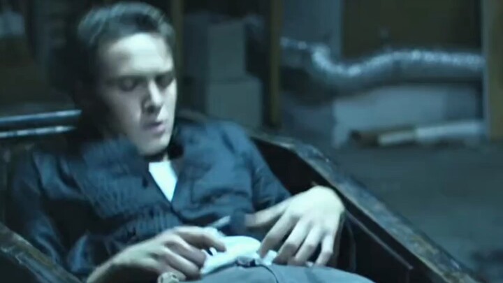 اكتشف الفتى طريقة تُمكّنه من خروج الروح من الجسد!