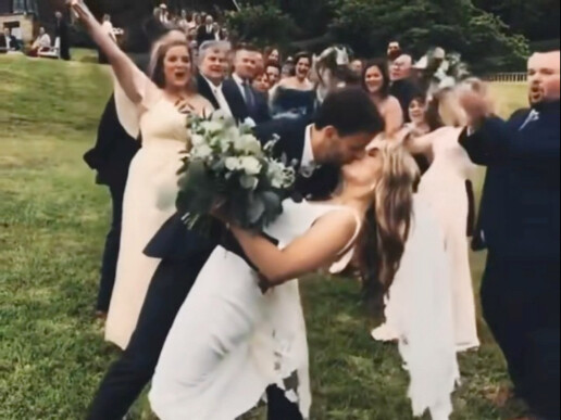 เราทุกคนต้องมีความสุขอย่างเต็มที่