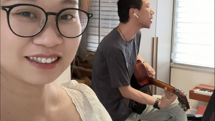 สาววัยแรกรุ่นแต่งงานแล้ว ทั้งดูแลลูกชาย ทั้งดูแลพ่อ