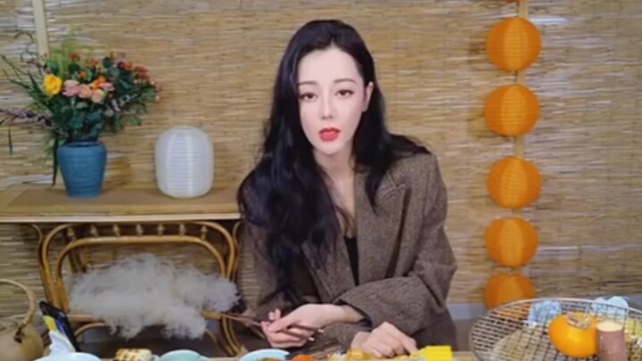 Dilraba Dilmurat Talks About “The Amazing Race China” Season 5 on Livestream: “I’ve got a Chinese st