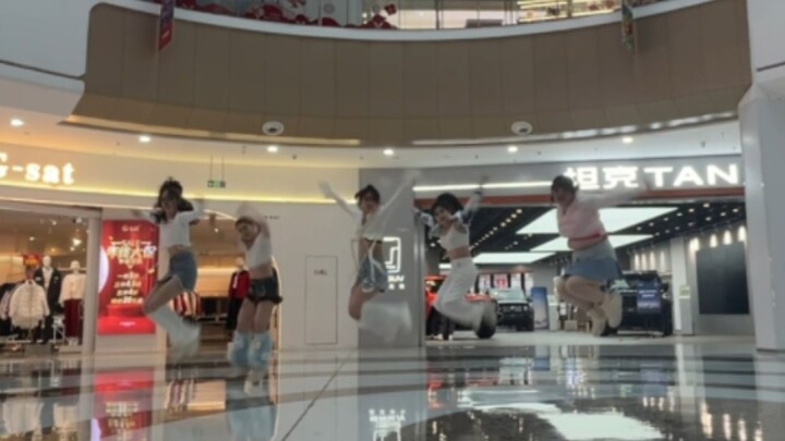 LESSERAFIM's "EASY" isn't a 2023 song? The full version from the No.1 practice room across the web, 