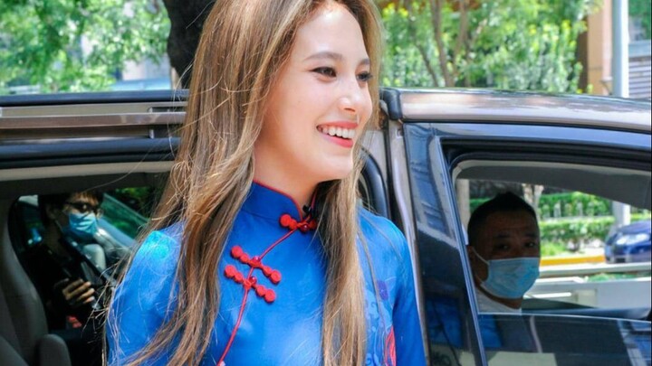 【Eileen Gu】 Montase gaya Tiongkok!
