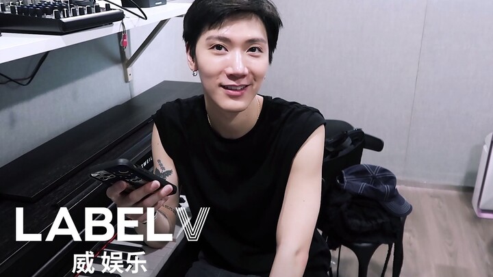 [威神V/WayV] [威神V-log] مذكرات تدريب 🐱TEN على الرقص