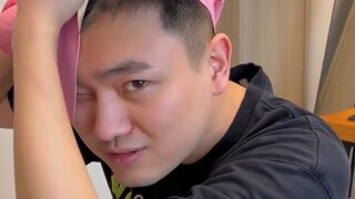 Mời bạn bè cùng xem thử thách đánh tay