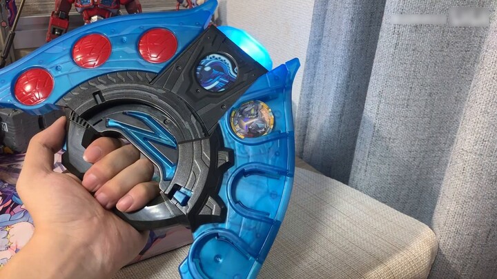 That's it? The official free coins? They sell for more than 100 yuan in China? ? ? [Zeta Ultraman] B