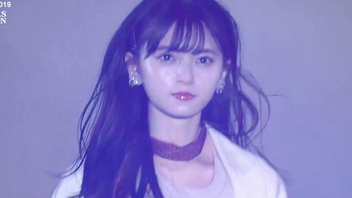 Tokyo Fashion Show: This Adorable, Innocent & Alluring Girl Has Won My Heart—She Aligns Much Better 