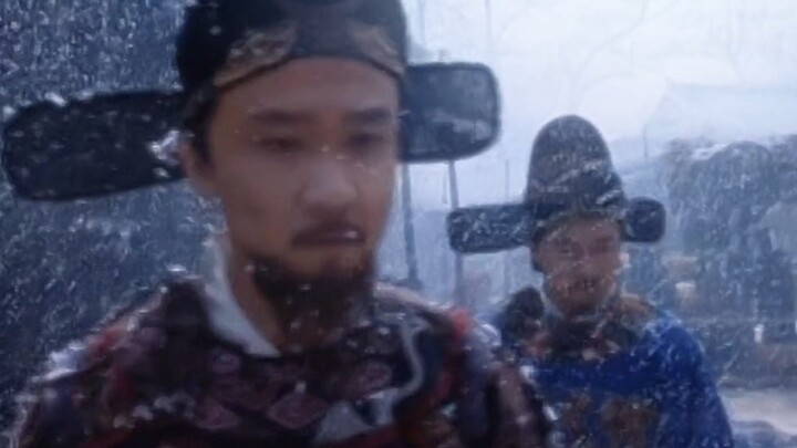 “Luxury homes stink with wine and meat, while frozen corpses lie on the road.”