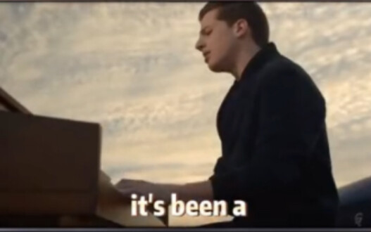 我妈坚持要我把这首歌放完