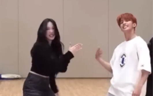 虽然但是..DK欧巴，咏知是个女孩啊（可怜的咏知）