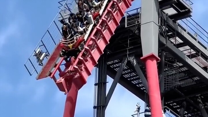 A roller coaster that only 5% of people dare to ride