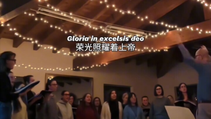 «ترنيمة الميلاد».. دائمًا ما تُشعرك وكأن متعصبًا جامحًا يرتل نداءً يستحضر الإله القديم من خارج العال