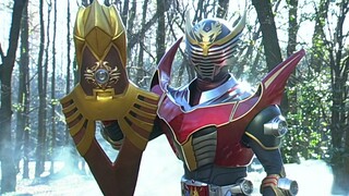 Perhatikan koleksi kartu spesial (BUG) di Kamen Rider Ryuki