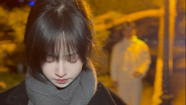 自尊常常将人拖着，把爱都走曲折…