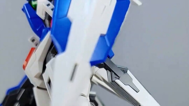 [Model Sharing] Archaeological excavation of an old model Bandai MG Gundam Exia from more than ten y