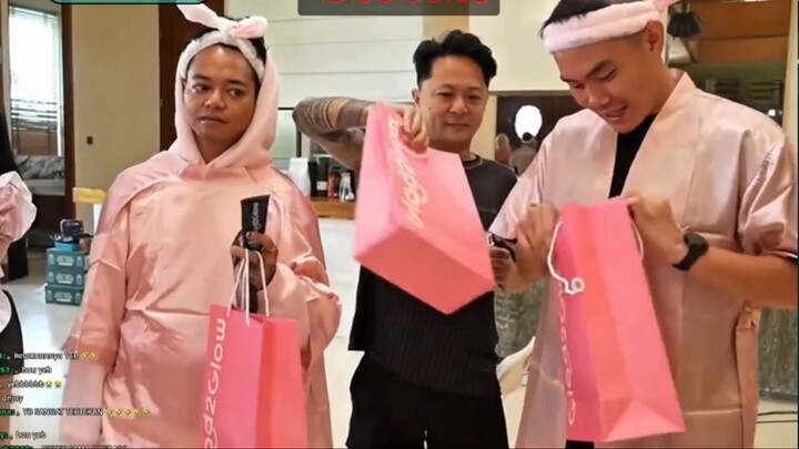 aa clan bareng